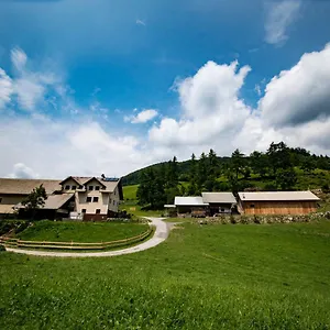 Tourist Farm Pr'dovar Nocleg ze śniadaniem Cerklje na Gorenjskem